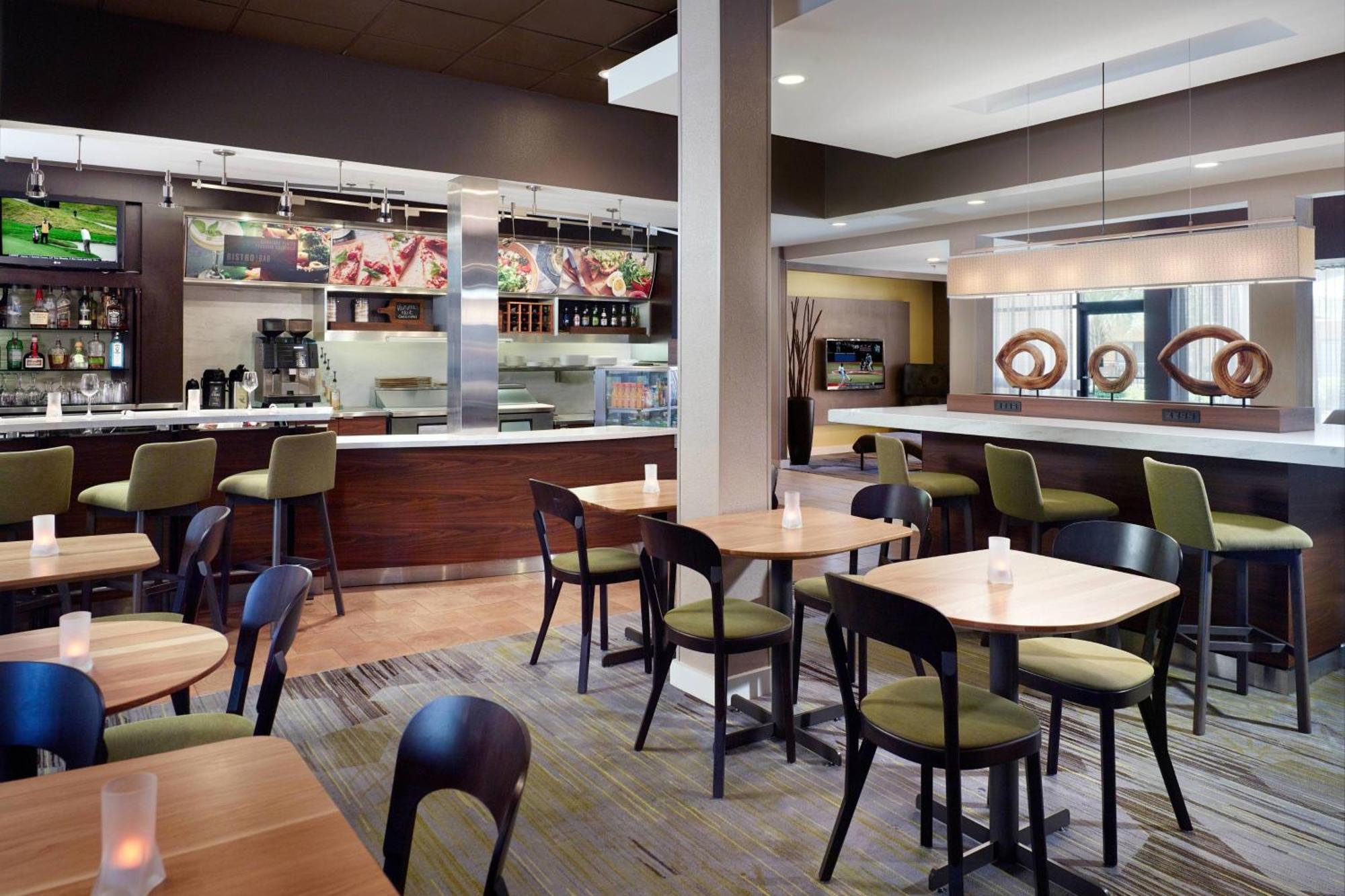 Courtyard By Marriott Macon Hotel Exterior foto