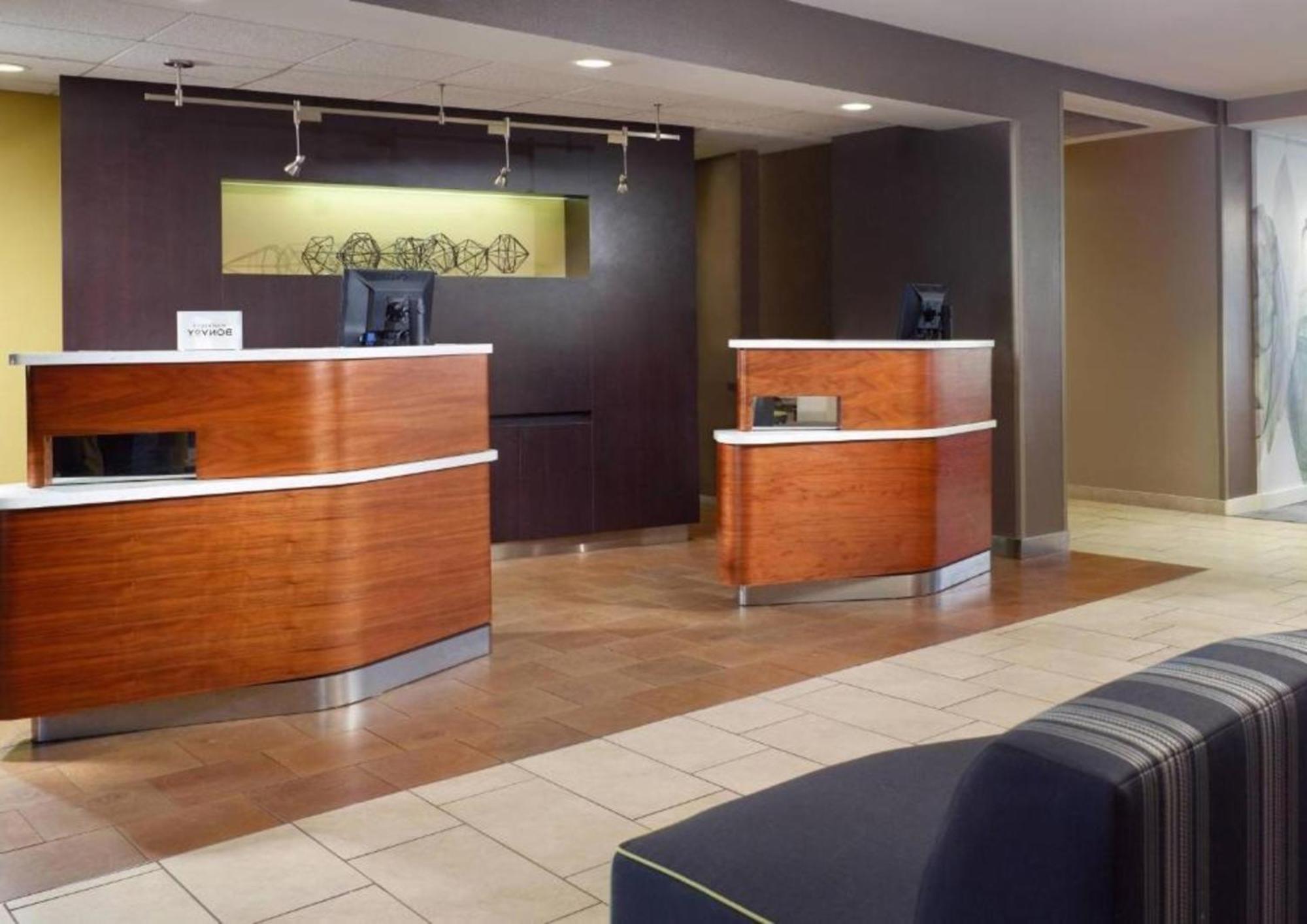 Courtyard By Marriott Macon Hotel Exterior foto