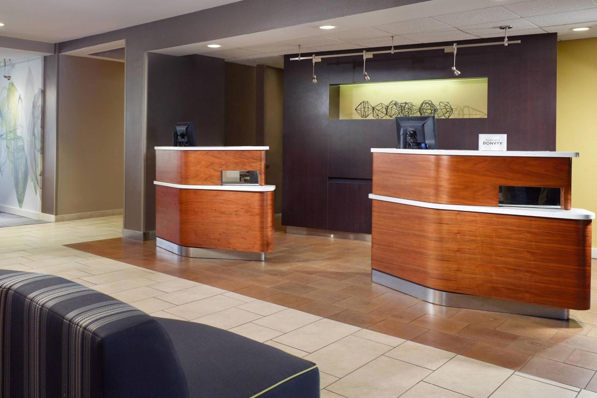 Courtyard By Marriott Macon Hotel Exterior foto