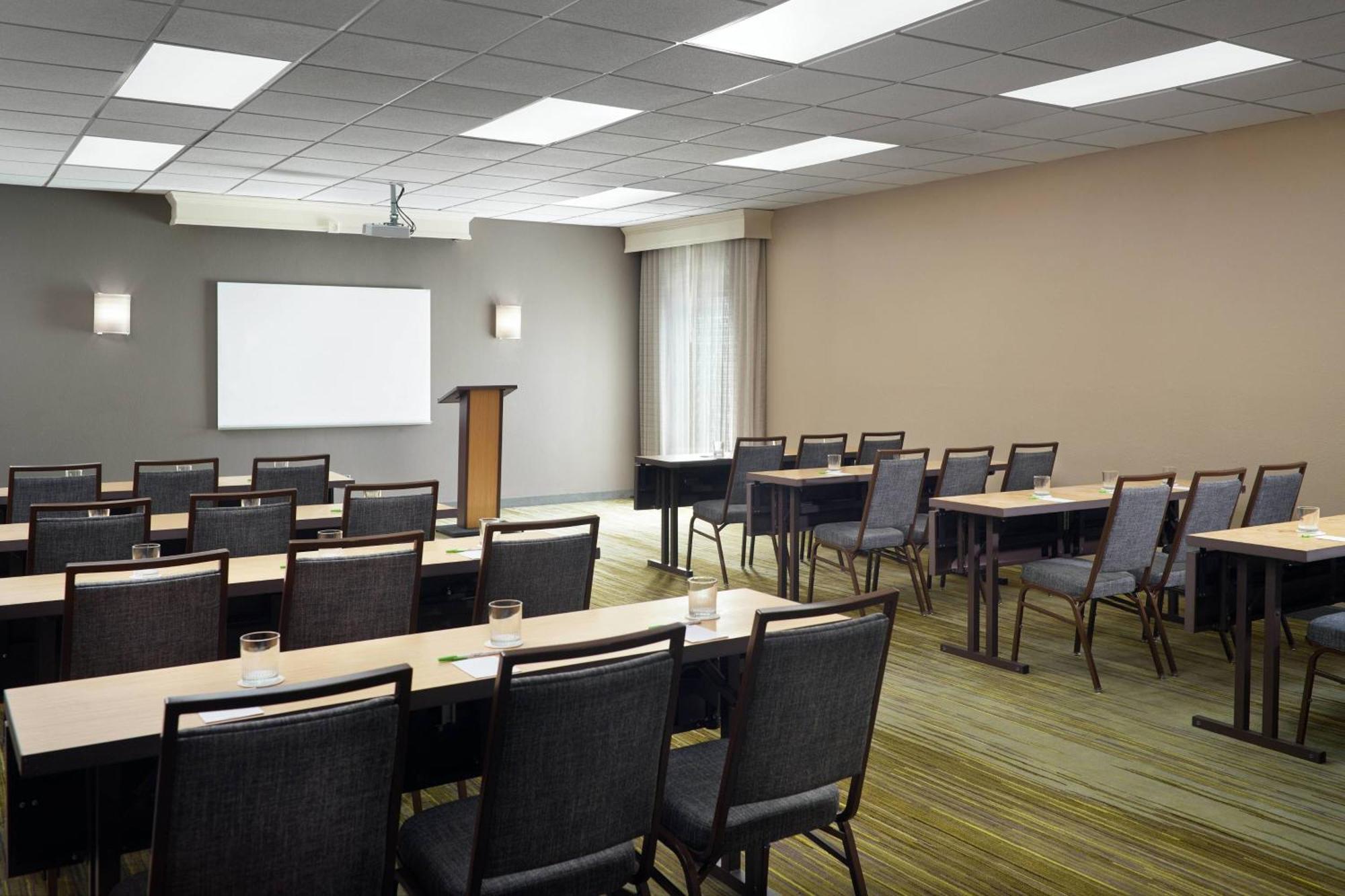 Courtyard By Marriott Macon Hotel Exterior foto