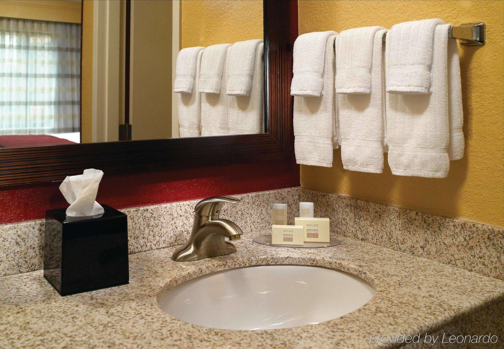 Courtyard By Marriott Macon Hotel Quarto foto