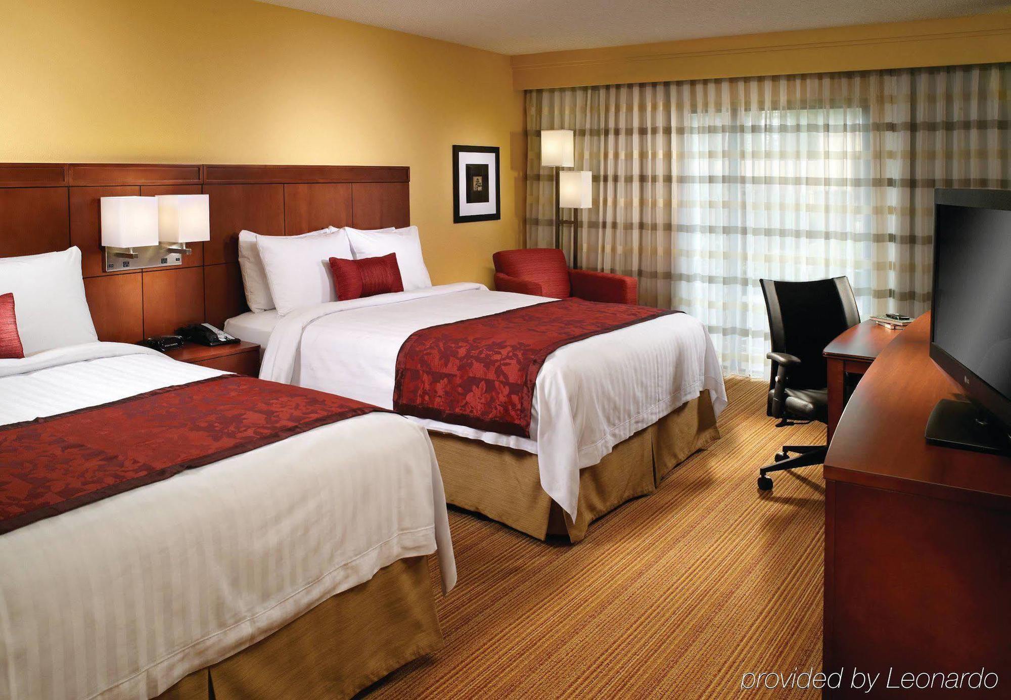 Courtyard By Marriott Macon Hotel Exterior foto