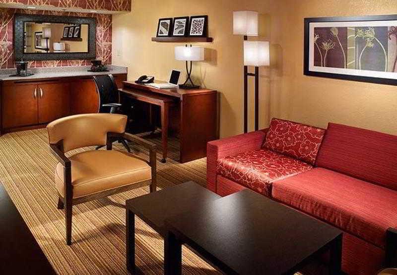 Courtyard By Marriott Macon Hotel Quarto foto