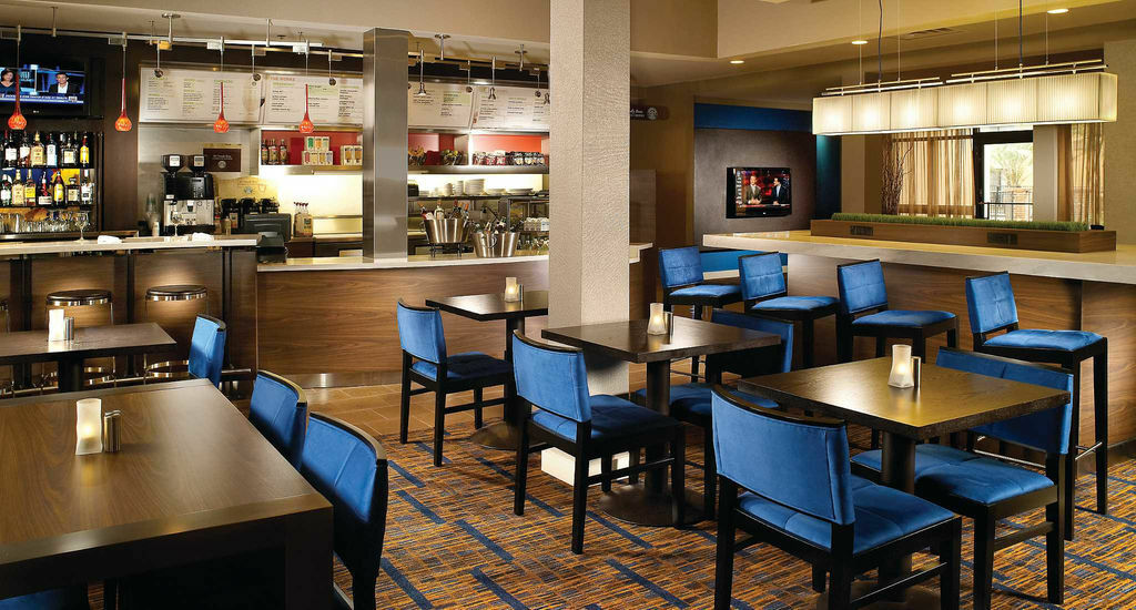 Courtyard By Marriott Macon Hotel Exterior foto